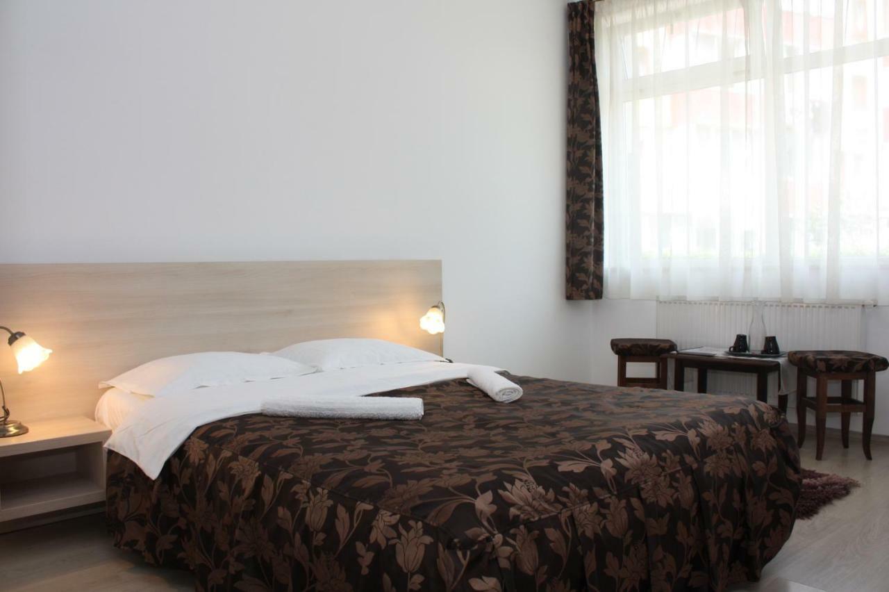 Casa Ianis Hotel Brasov Exterior photo