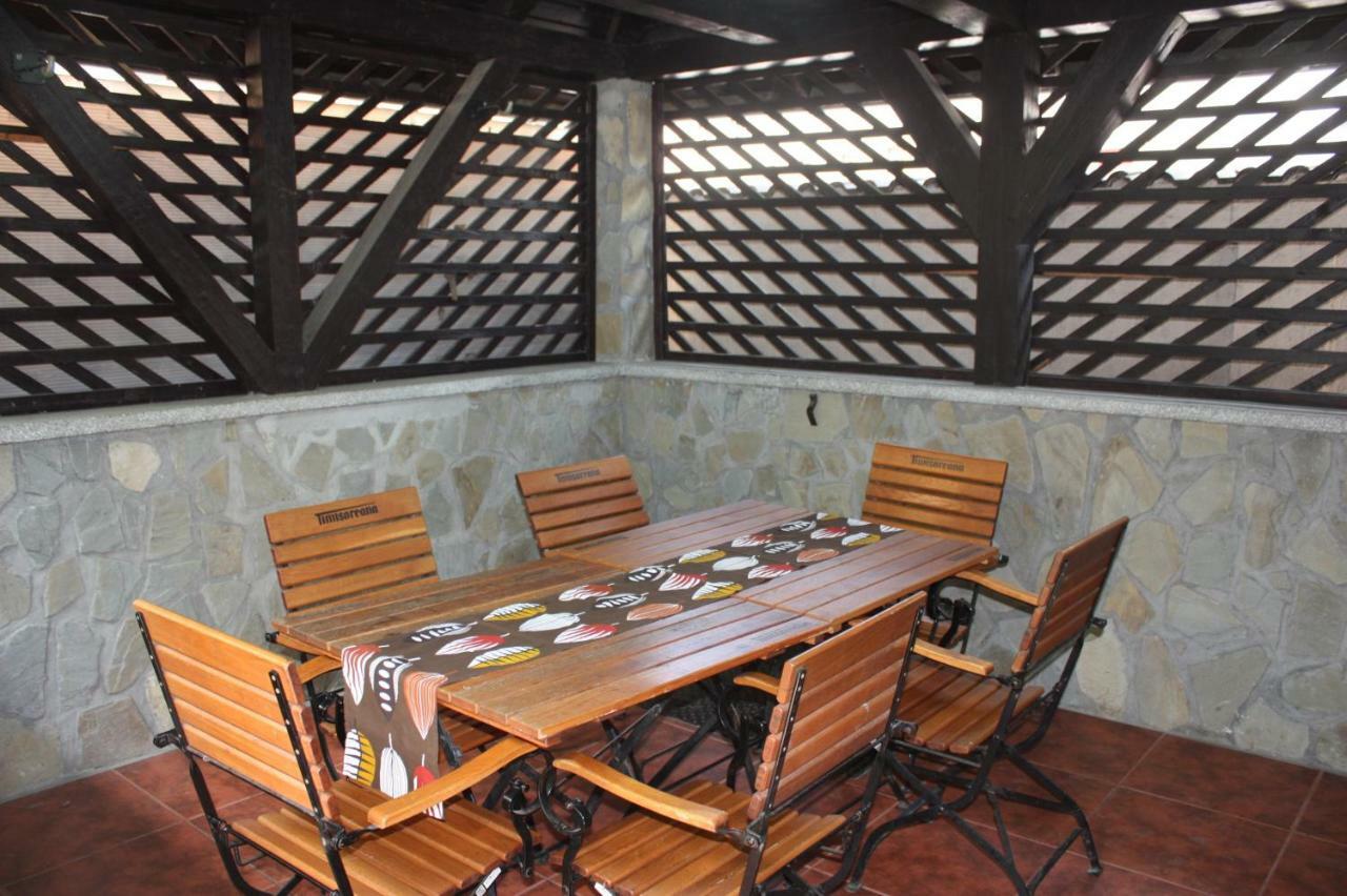 Casa Ianis Hotel Brasov Exterior photo
